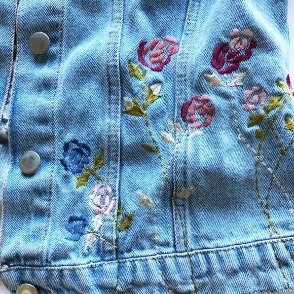 NEWPORT NEWS Vintage Embroidered Floral Denim Jean Jacket Womens 8 - Picture 5 of 11